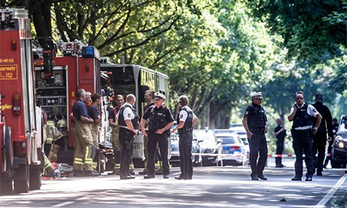 Diez heridos por un hombre armado con un objeto punzante en un autobús en Lübeck